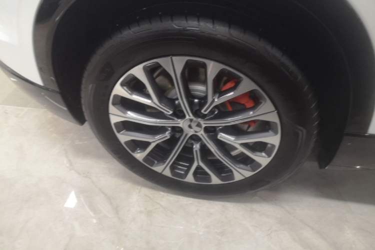 Used Nio EC6 2025 75 kWh Right Rear Wheel Hub