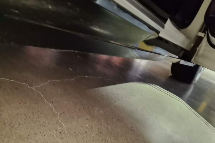 Used Nio EC6 2025 75 kWh Right Side Sill