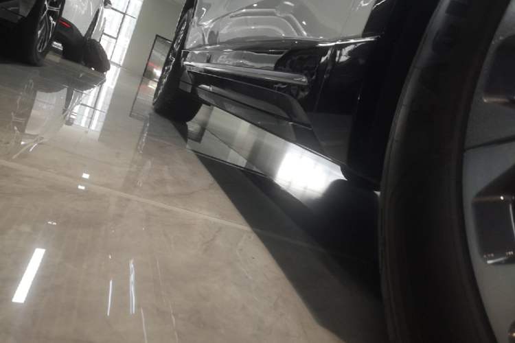 Used Nio EC6 2025 75 kWh Right Side Sill