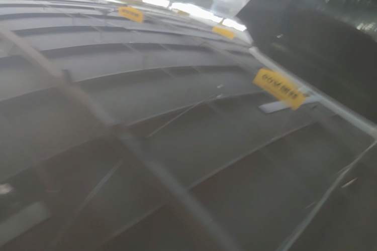Used Nio EC6 2025 75 kWh Roof