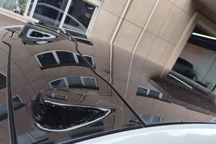 Used Nio EC6 2025 75 kWh Roof
