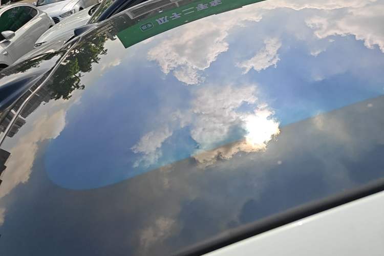 Used Nio EC6 2025 75 kWh Roof