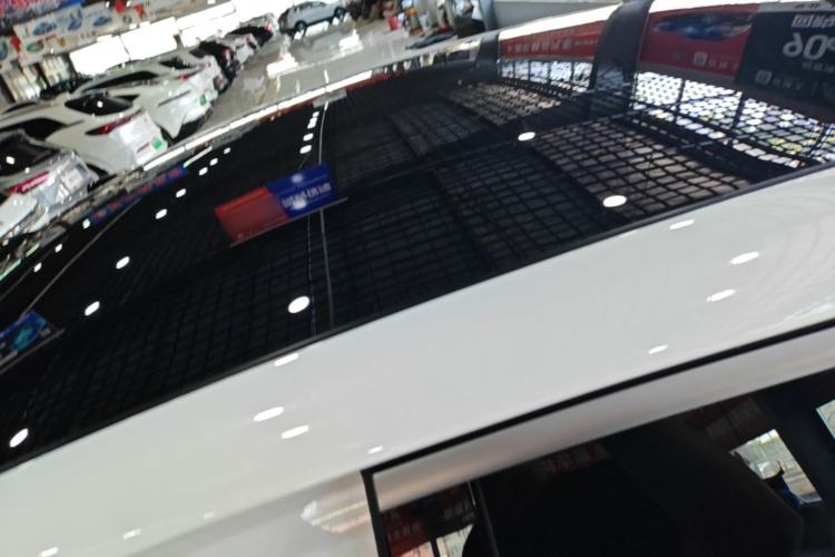 Used Nio EC6 2025 75 kWh Roof