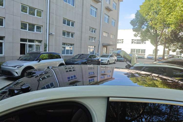 Used Nio EC6 2025 75 kWh Roof