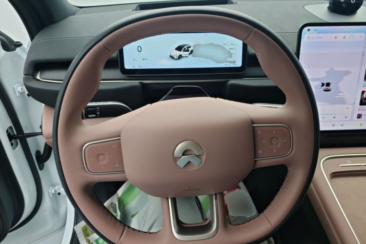 Used Nio EC6 2025 75 kWh Steering Wheel