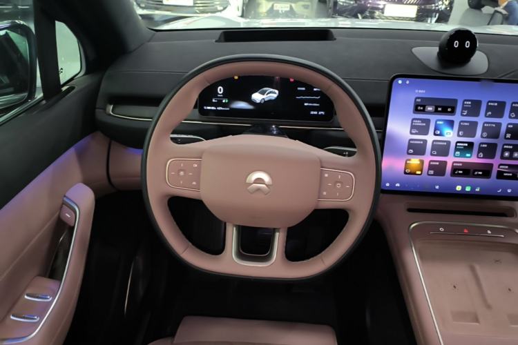 Used Nio EC6 2025 75 kWh Steering Wheel