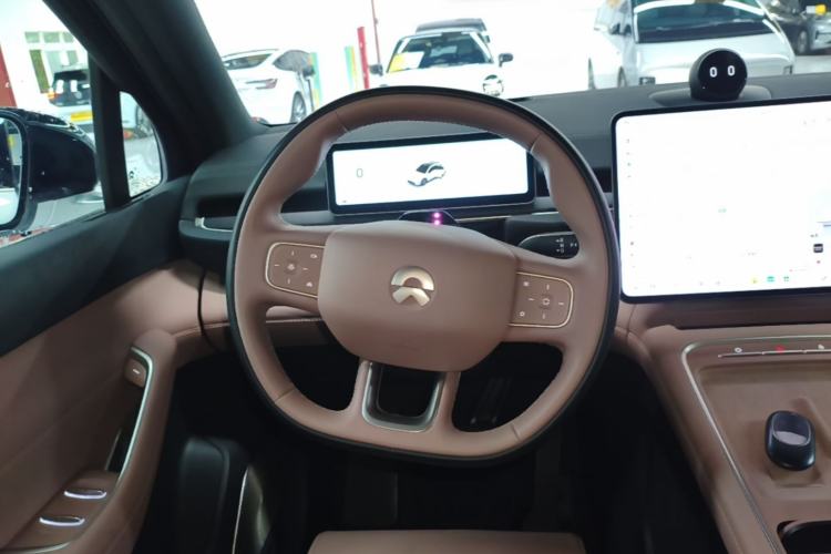 Used Nio EC6 2025 75 kWh Steering Wheel