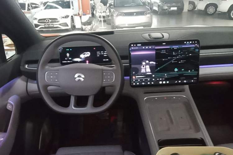 Used Nio EC6 2025 100 kWh Steering Wheel