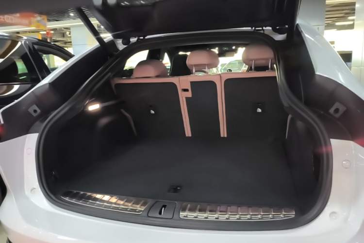 Used Nio EC6 2025 75 kWh Trunk