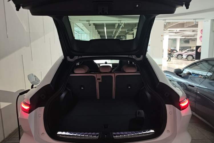 Used Nio EC6 2025 75 kWh Trunk