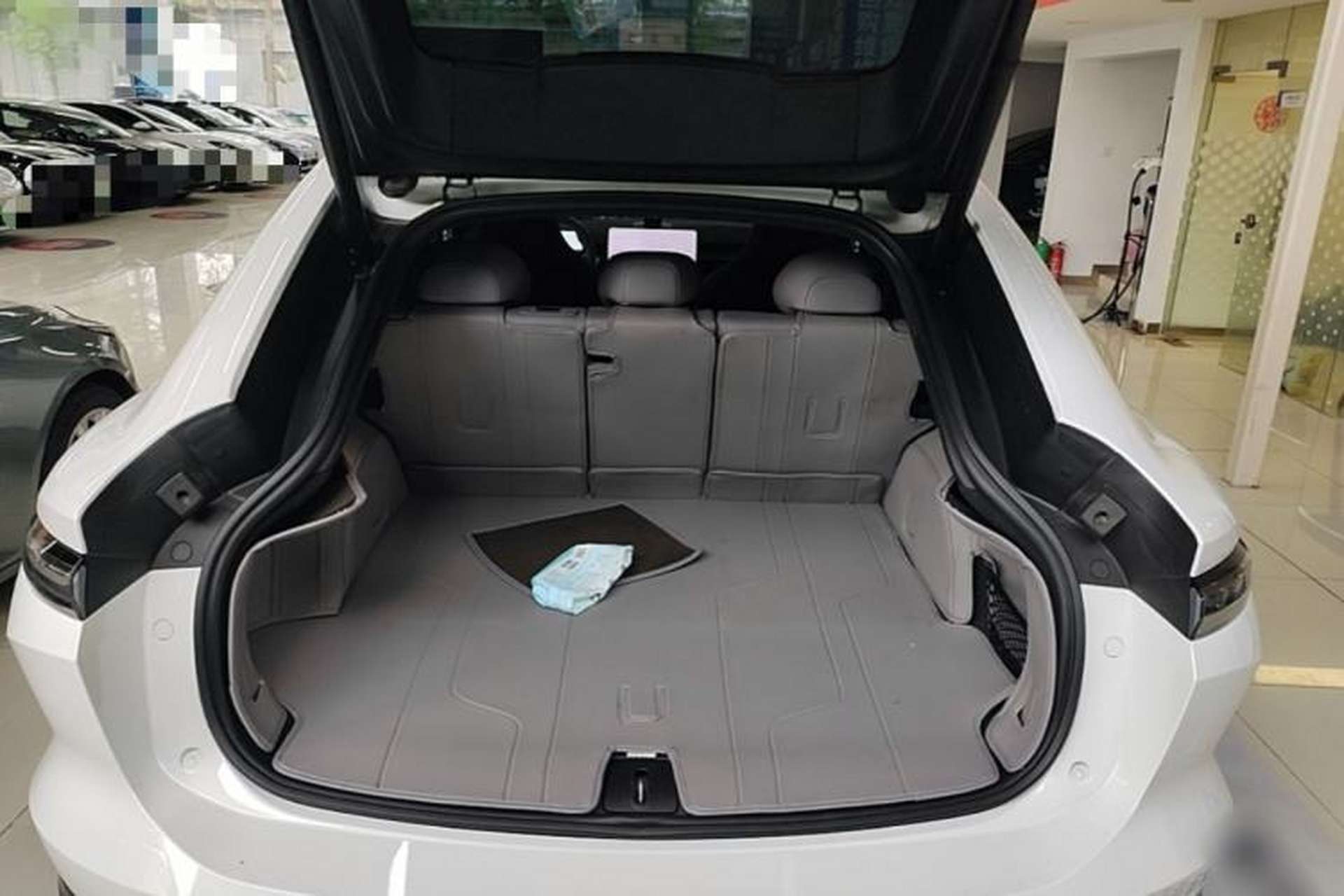 Used Nio EC6 2025 75 kWh Trunk
