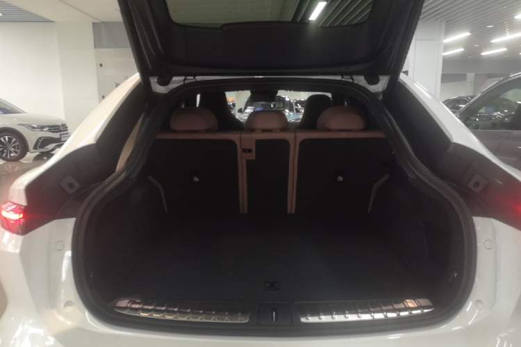 Used Nio EC6 2025 75 kWh Trunk