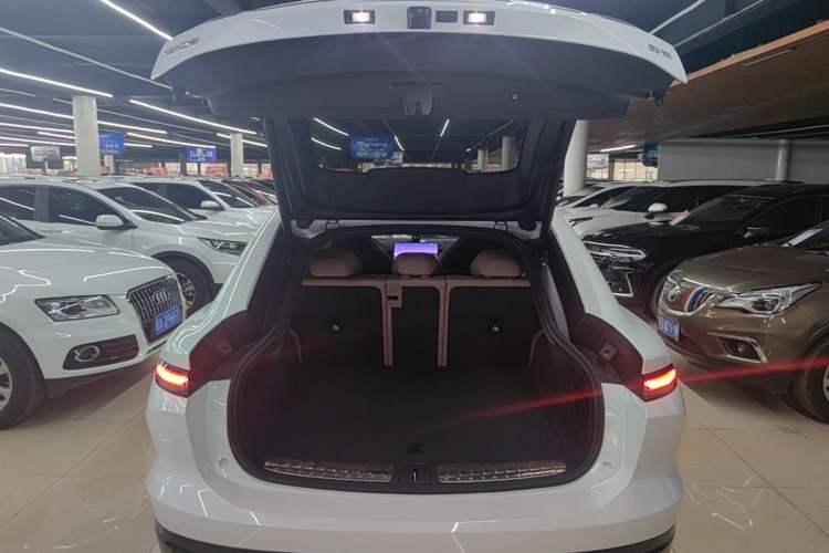 Used Nio EC6 2025 75 kWh Trunk