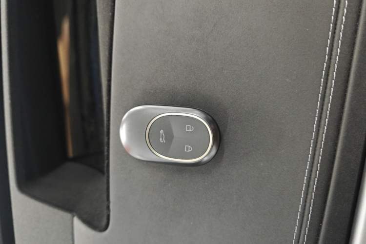 Used Nio EC6 2025 75 kWh Vehicle Key