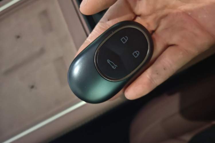 Used Nio EC6 2025 75 kWh Vehicle Key