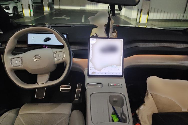 Used Nio EC7 2023 100kWh First Edition Center Console