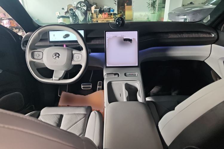 Used Nio EC7 2023 100kWh First Edition Center Console