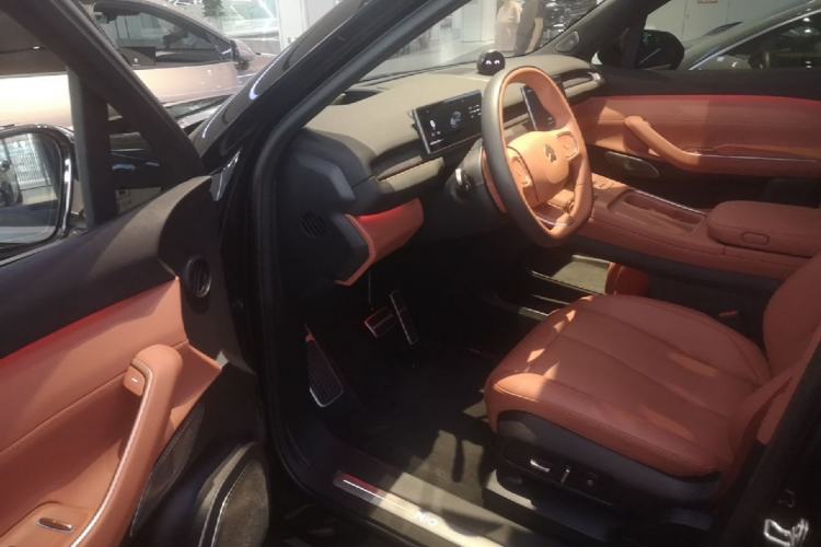 Used Nio EC7 2023 75 kWh Driver Seat
