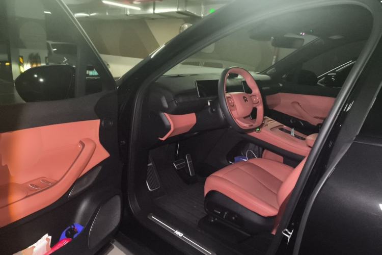 Used Nio EC7 2023 75 kWh Driver Seat