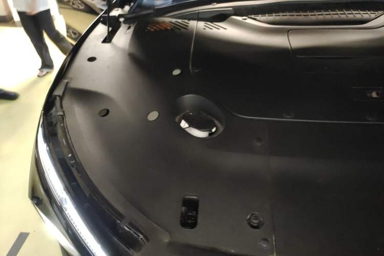 Used Nio EC7 2023 100kWh First Edition Engine Bay Right