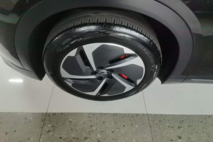 Used Nio EC7 2023 100kWh First Edition Left Front Wheel Hub