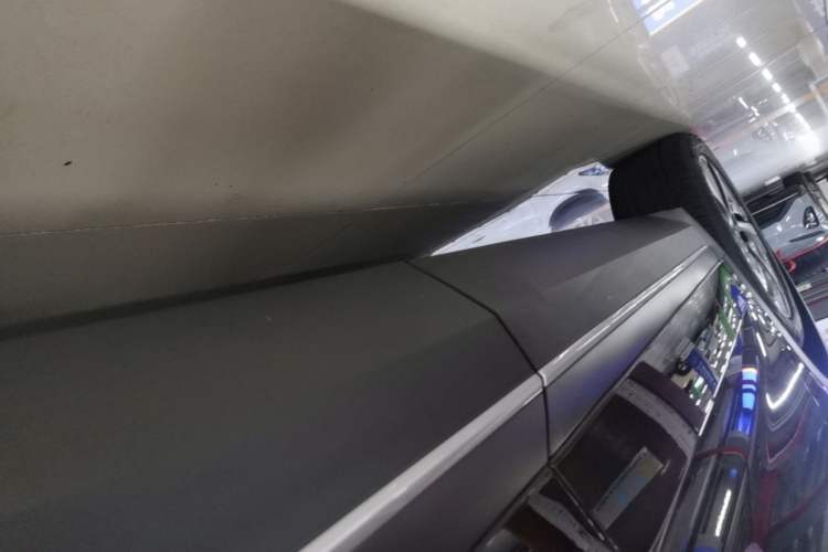 Used Nio EC7 2023 75 kWh Left Side Sill
