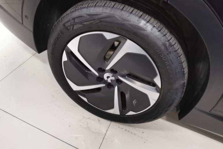 Used Nio EC7 2023 75 kWh Right Rear Wheel Hub