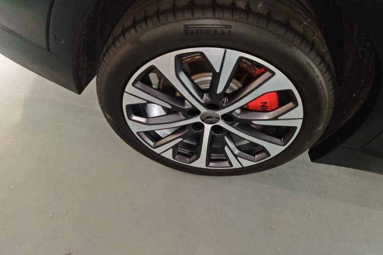 Used Nio EC7 2023 100kWh First Edition Right Rear Wheel Hub