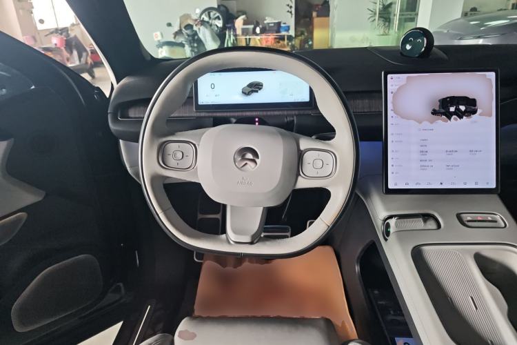 Used Nio EC7 2023 100kWh First Edition Steering Wheel