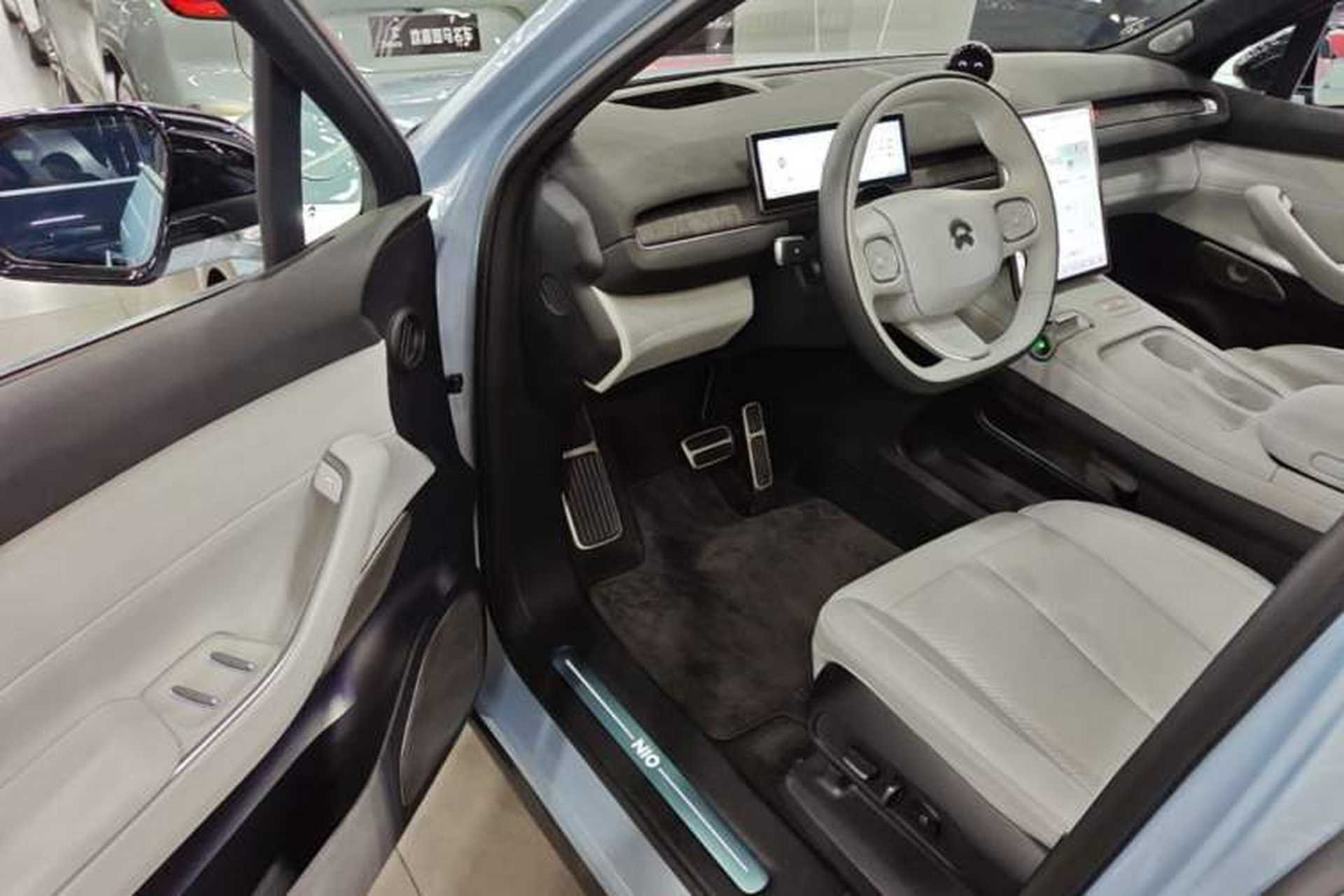 Used Nio EC7 2023 75 kWh Driver Seat