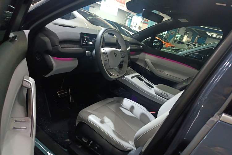 Used Nio EC7 2023 75 kWh Driver Seat