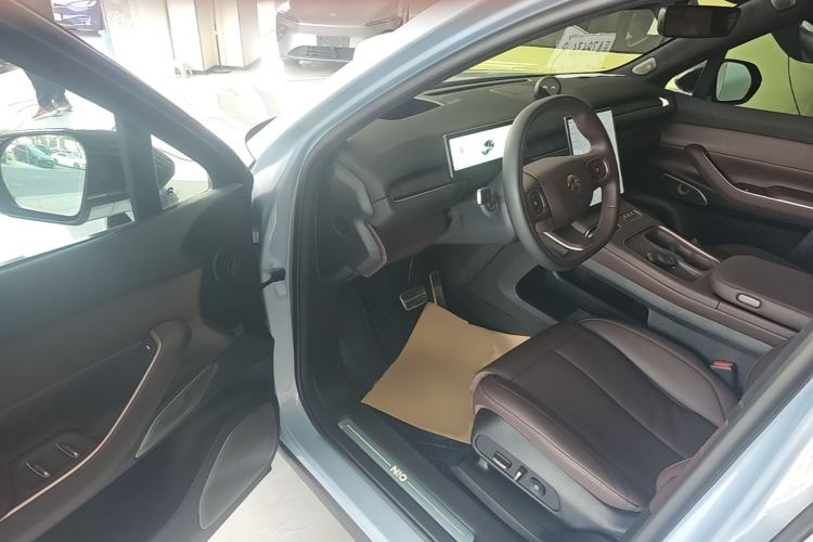 Used Nio EC7 2023 75 kWh Driver Seat