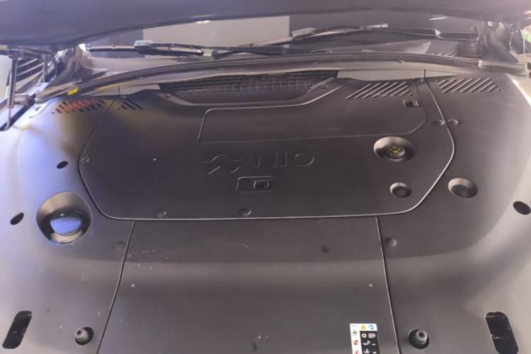 Used Nio EC7 2023 75 kWh Engine Bay