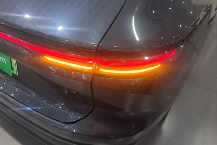 Used Nio EC7 2023 75 kWh Exterior 3