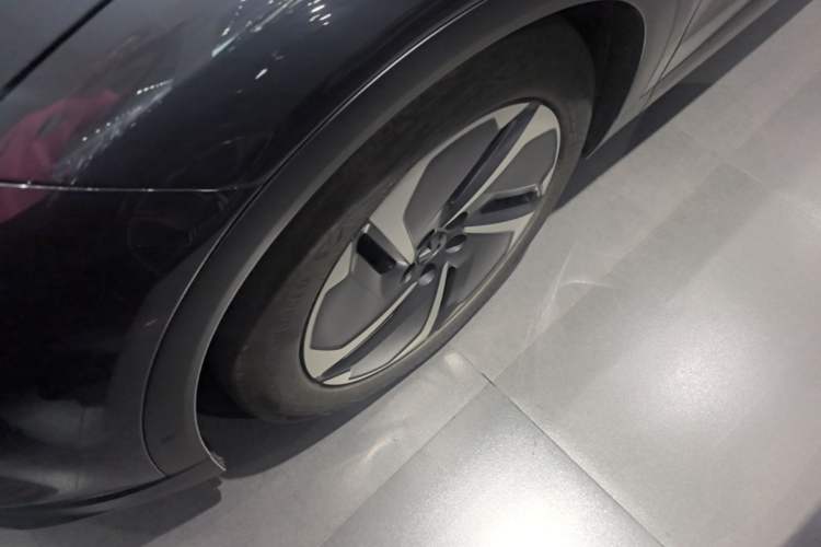 Used Nio EC7 2023 75 kWh Exterior 4