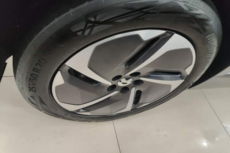 Used Nio EC7 2023 75 kWh Exterior 5