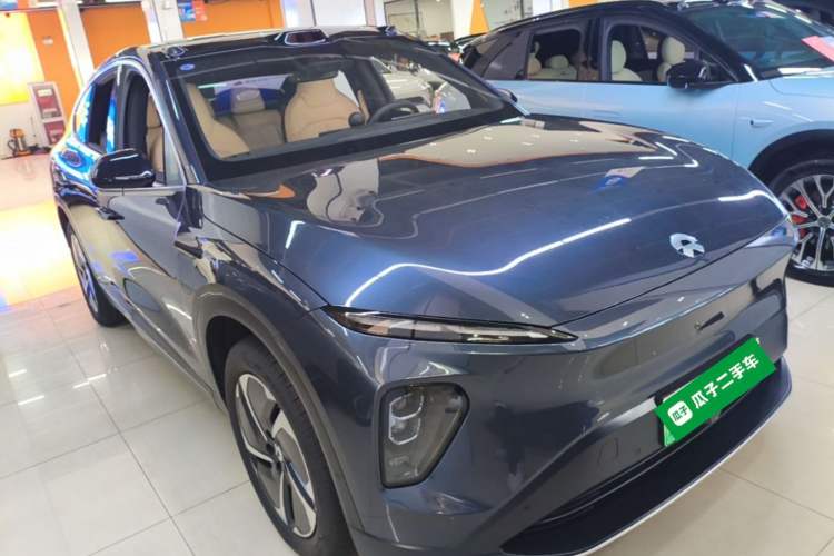 Used Nio EC7 2023 75 kWh Front Right 45 Deg