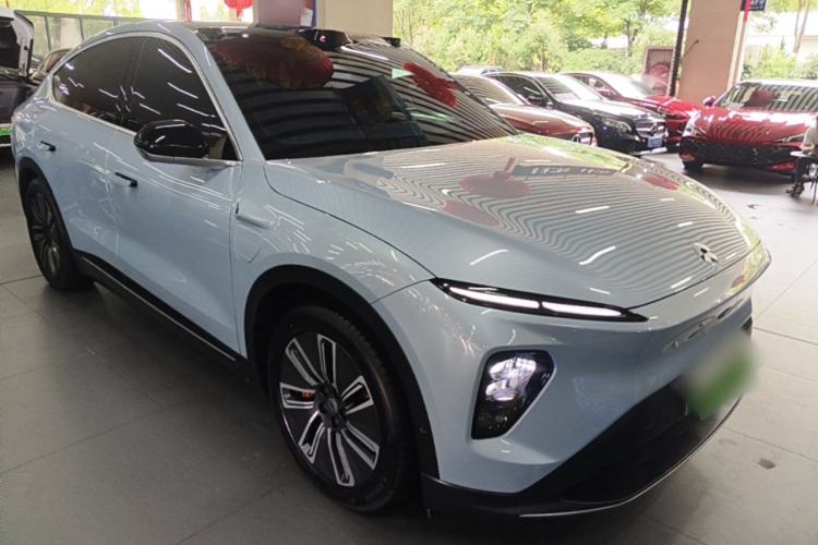 Used Nio EC7 2023 75 kWh Front Right 45 Deg