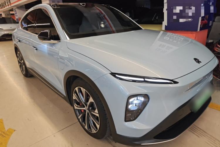 Used Nio EC7 2023 75 kWh Front Right 45 Deg