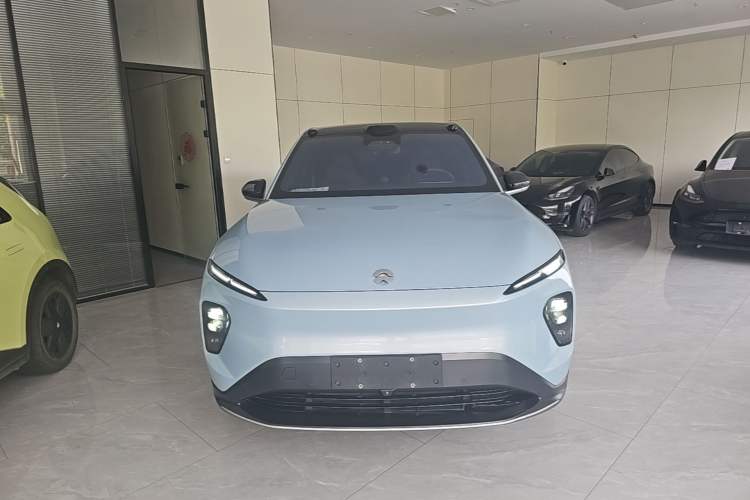 Used Nio EC7 2023 75 kWh Front