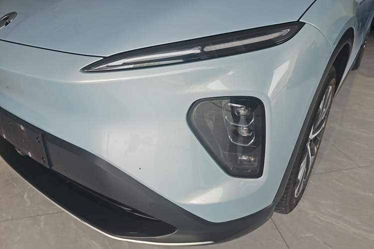 Used Nio EC7 2023 75 kWh Left Front Headlight