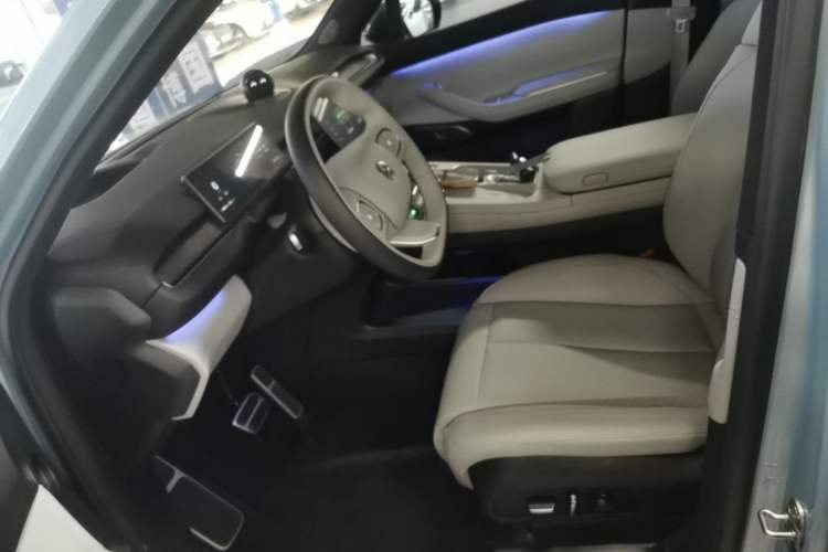 Used Nio EC7 2023 75 kWh Left Front Seat