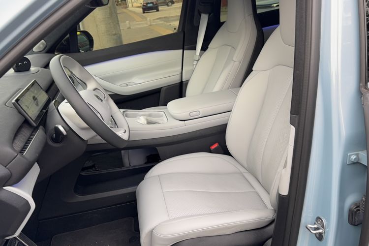 Used Nio EC7 2023 75 kWh Left Front Seat