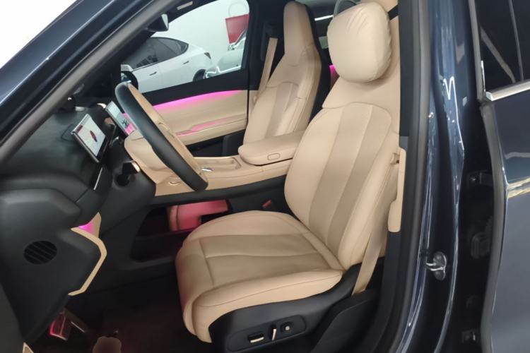 Used Nio EC7 2023 75 kWh Left Front Seat