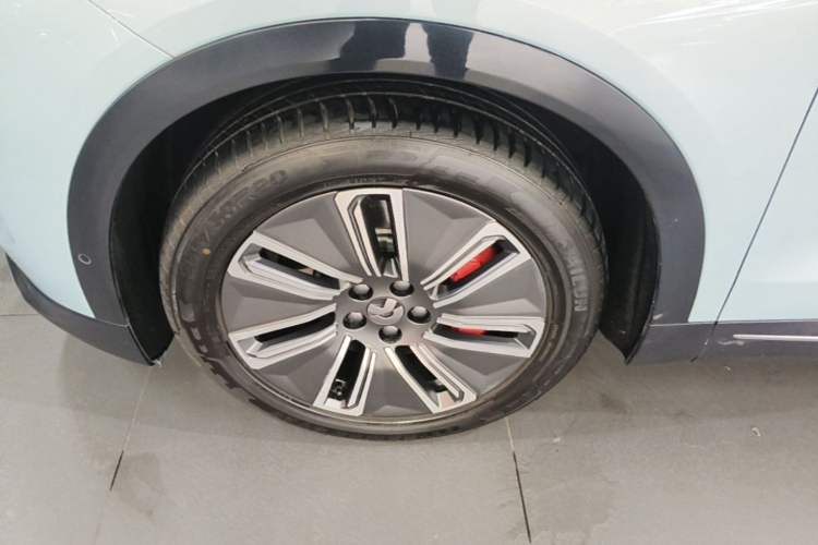 Used Nio EC7 2023 75 kWh Left Front Wheel Hub