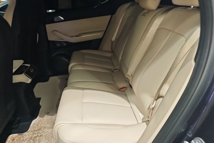 Used Nio EC7 2023 75 kWh Left Rear Seat