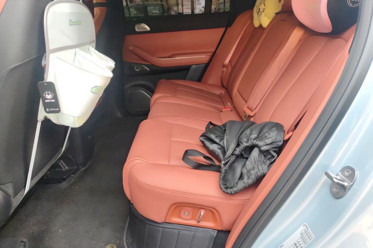 Used Nio EC7 2023 75 kWh Left Rear Seat