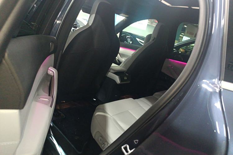 Used Nio EC7 2023 75 kWh Left Rear Seat