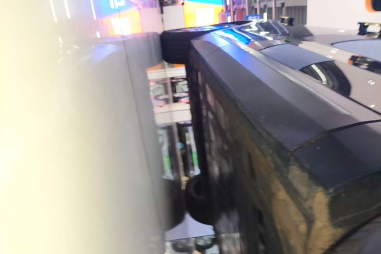 Used Nio EC7 2023 75 kWh Right Side Sill