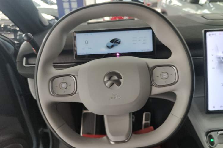 Used Nio EC7 2023 75 kWh Steering Wheel